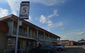 Circle 5 Motel Olds